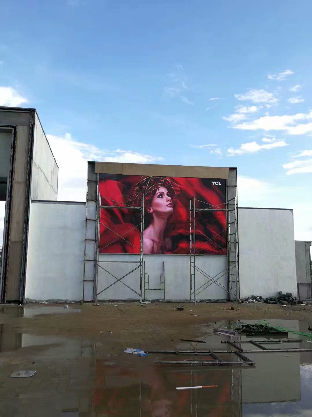 印度尼西亞，雅加達(dá)吉達(dá)工業(yè)園戶外P6+室內(nèi)2.5完美閃耀國(guó)外