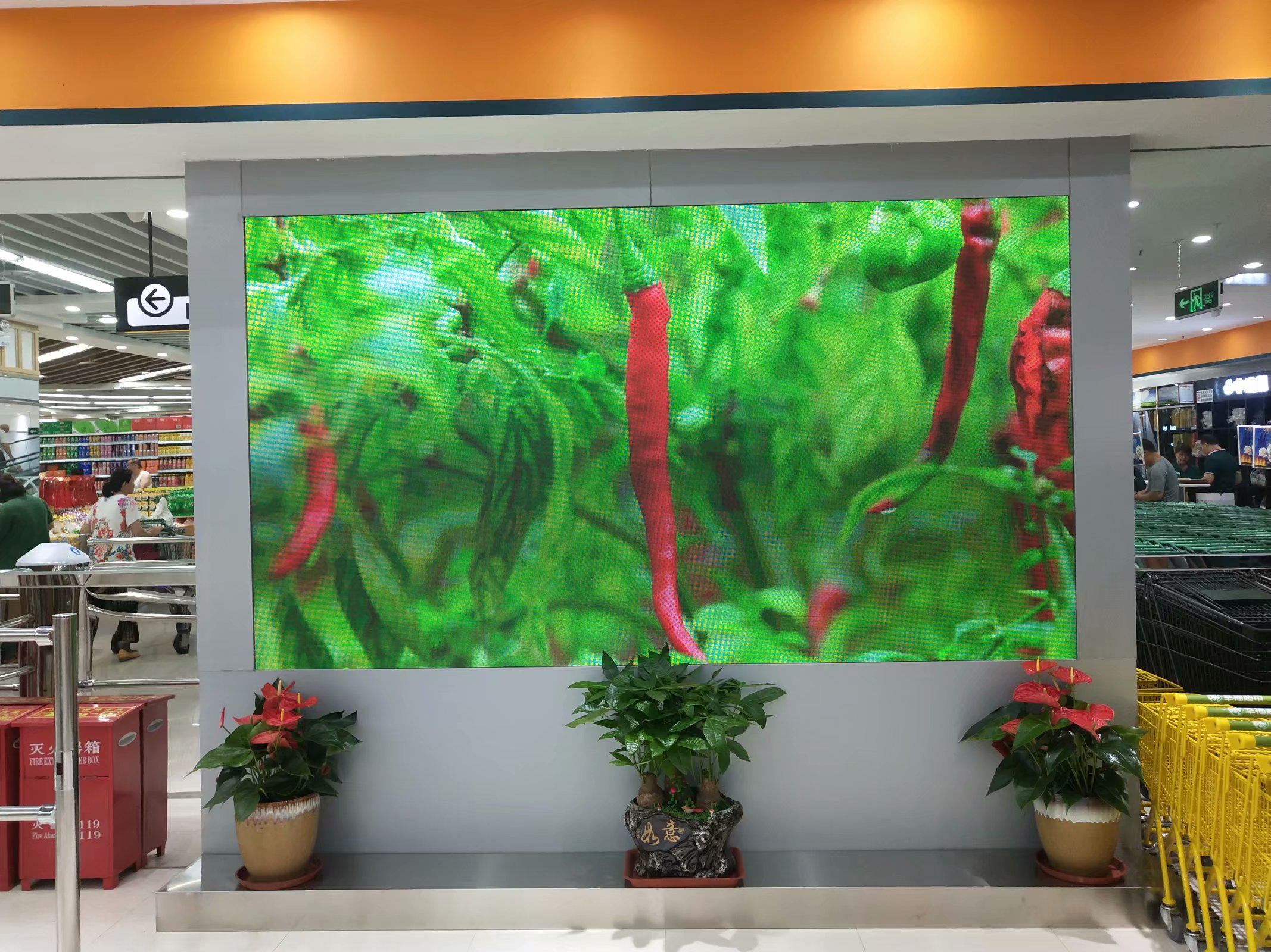 <a href=http://m.zisens.com target=_blank class=infotextkey>led顯示屏</a>