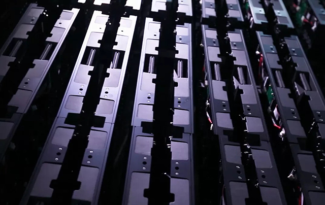 鎂麗箱體“裝屏神器” 讓<a href=http://m.zisens.com/xiaojianju/ target=_blank class=infotextkey>小間距</a>大屏so easy 5.webp.jpg 鎂麗箱體“裝屏神器” 讓<a href=http://m.zisens.com/xiaojianju/ target=_blank class=infotextkey>小間距</a>大屏so easy 5.webp.jpg