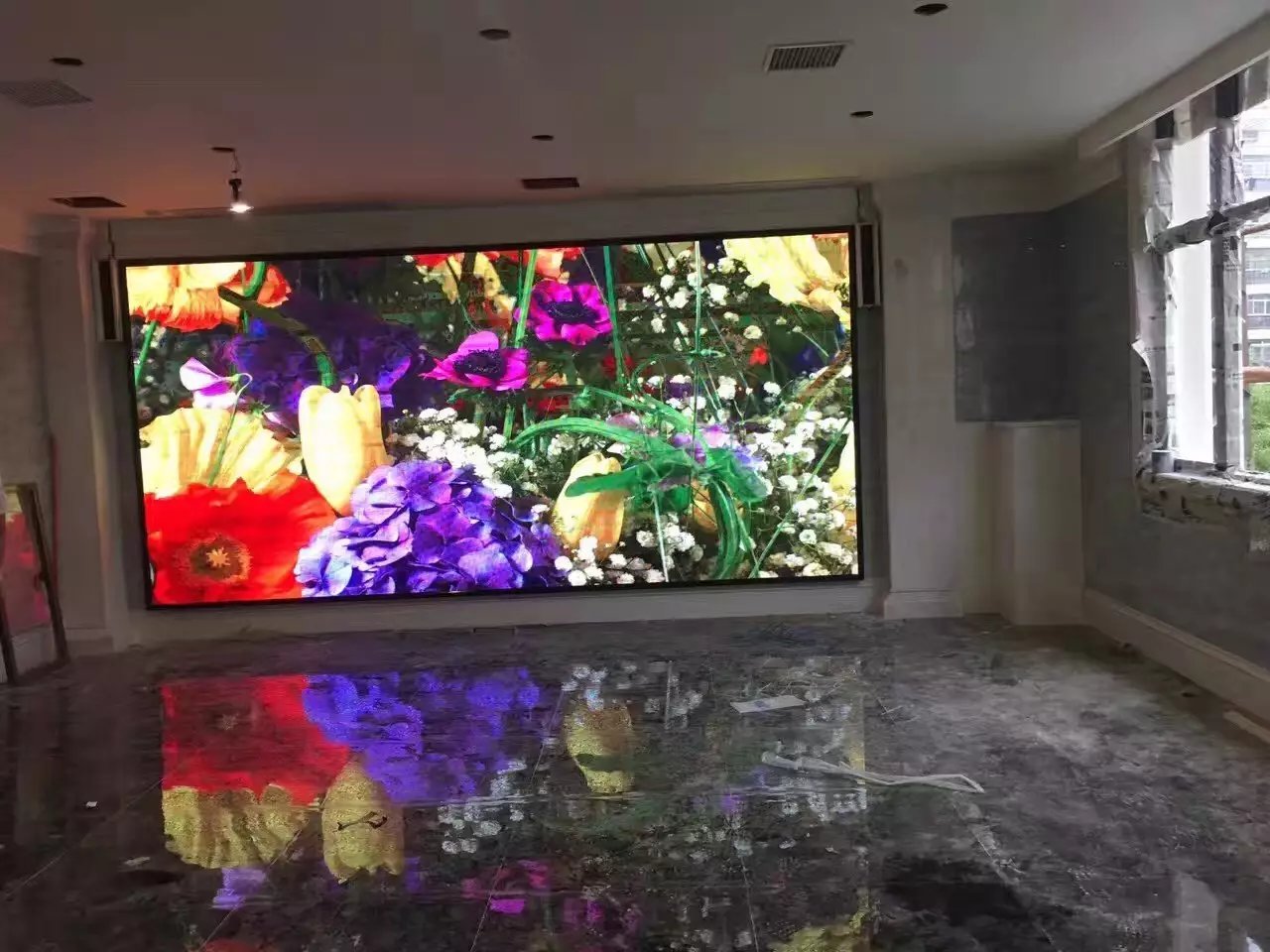 商業(yè)<a href=http://m.zisens.com target=_blank class=infotextkey>led電子屏</a>