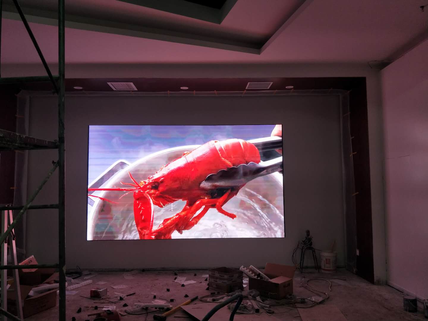 張家港澳洋集團(tuán)總部P2.5完美顯示！